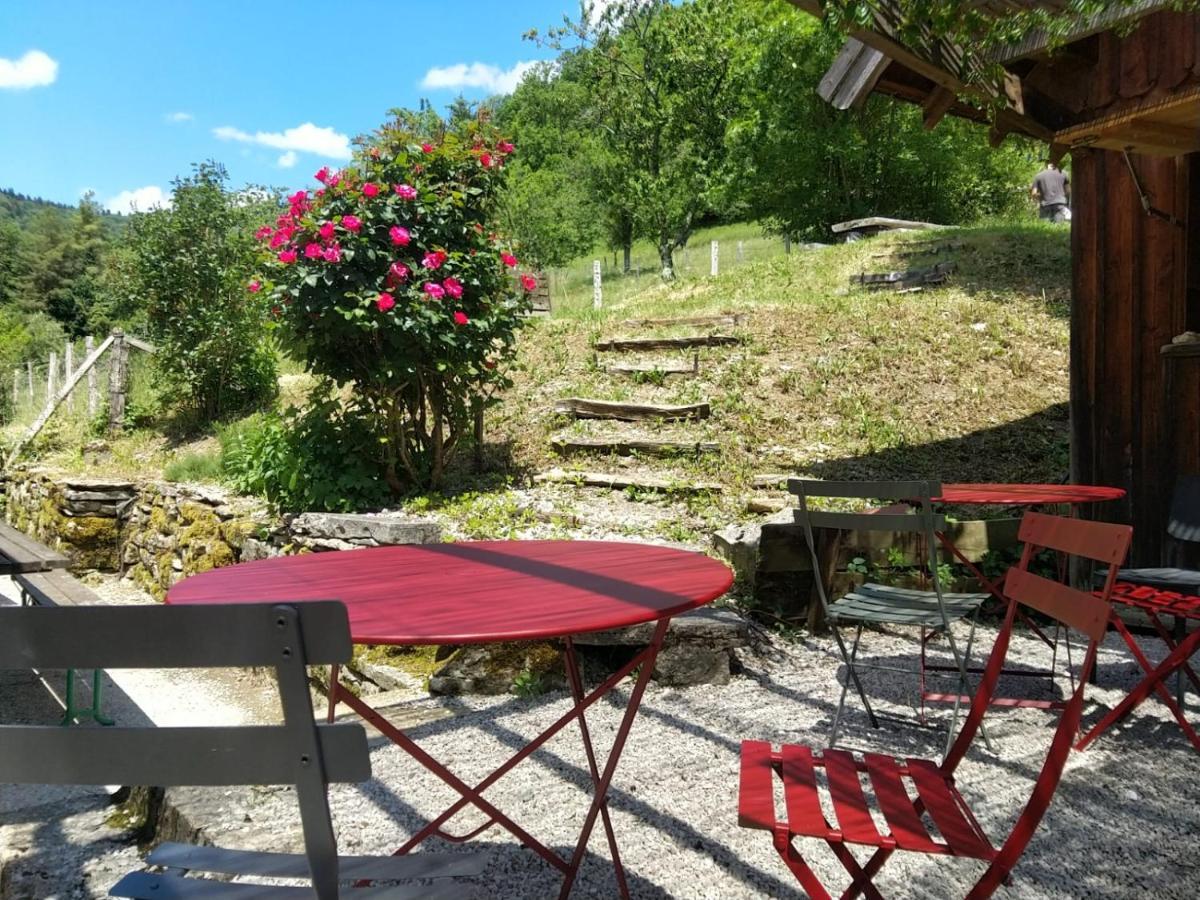 Les Repaires Hotel Nans-sous-Sainte-Anne ภายนอก รูปภาพ