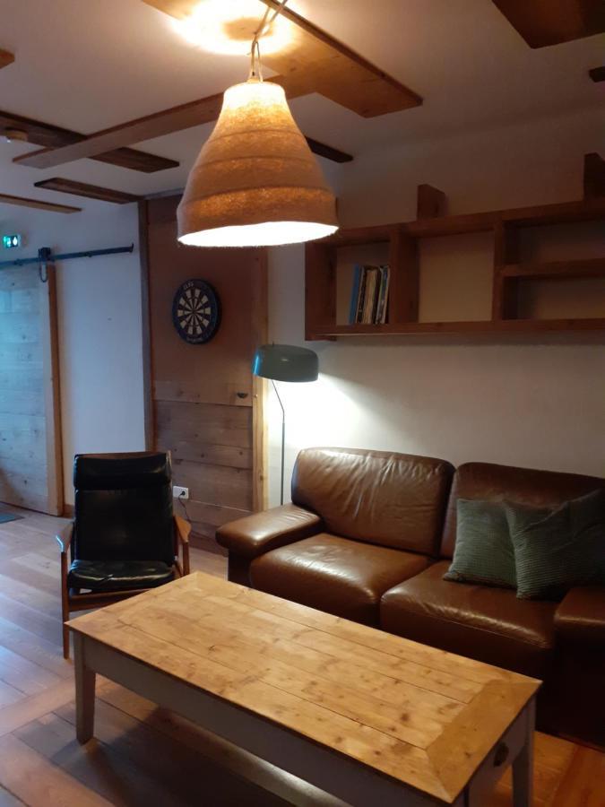 Les Repaires Hotel Nans-sous-Sainte-Anne ภายนอก รูปภาพ